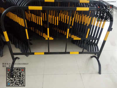 深圳各类交通产品生产厂家移动铁马,施工护栏,基坑护栏厂家